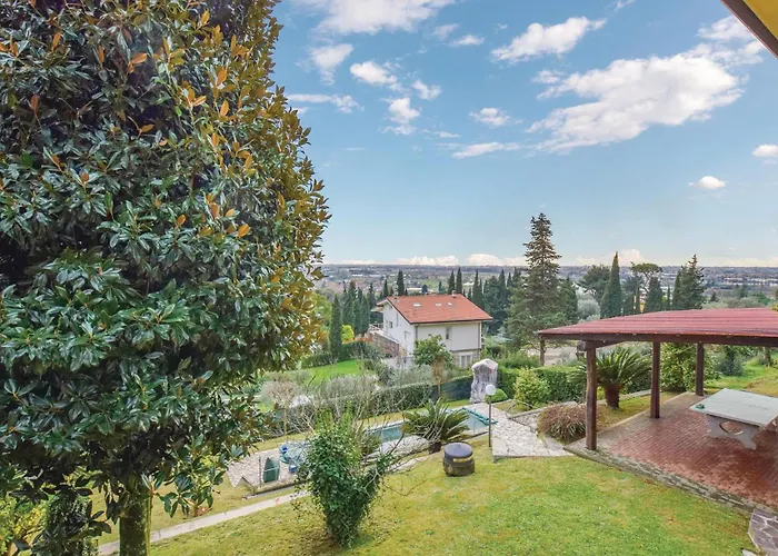 別荘 Il Pavone Mommio